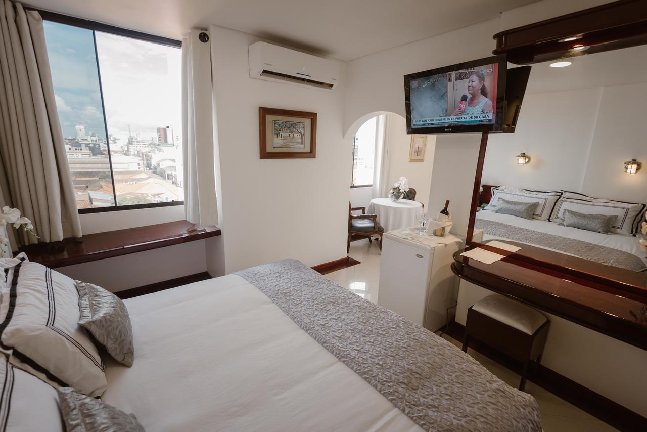 Hotel Arenal Santa Cruz de La Sierra Extérieur photo