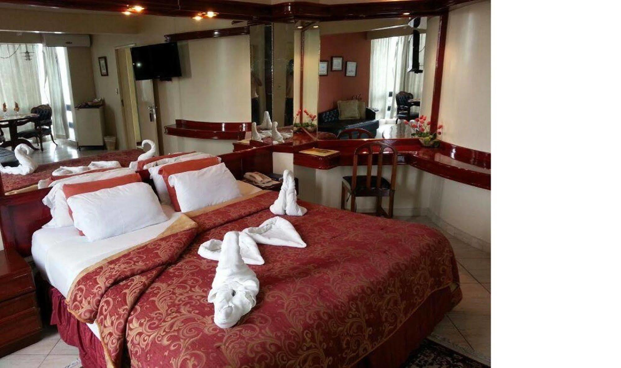 Hotel Arenal Santa Cruz de La Sierra Extérieur photo